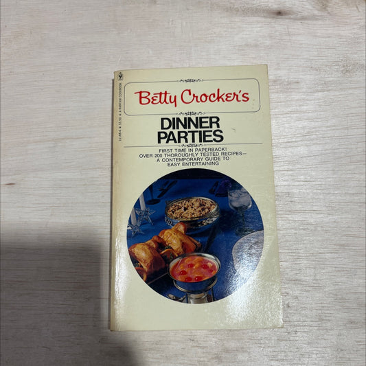 betty crocker's dinner parties book, by betty crocker, 1977 Paperback image 1