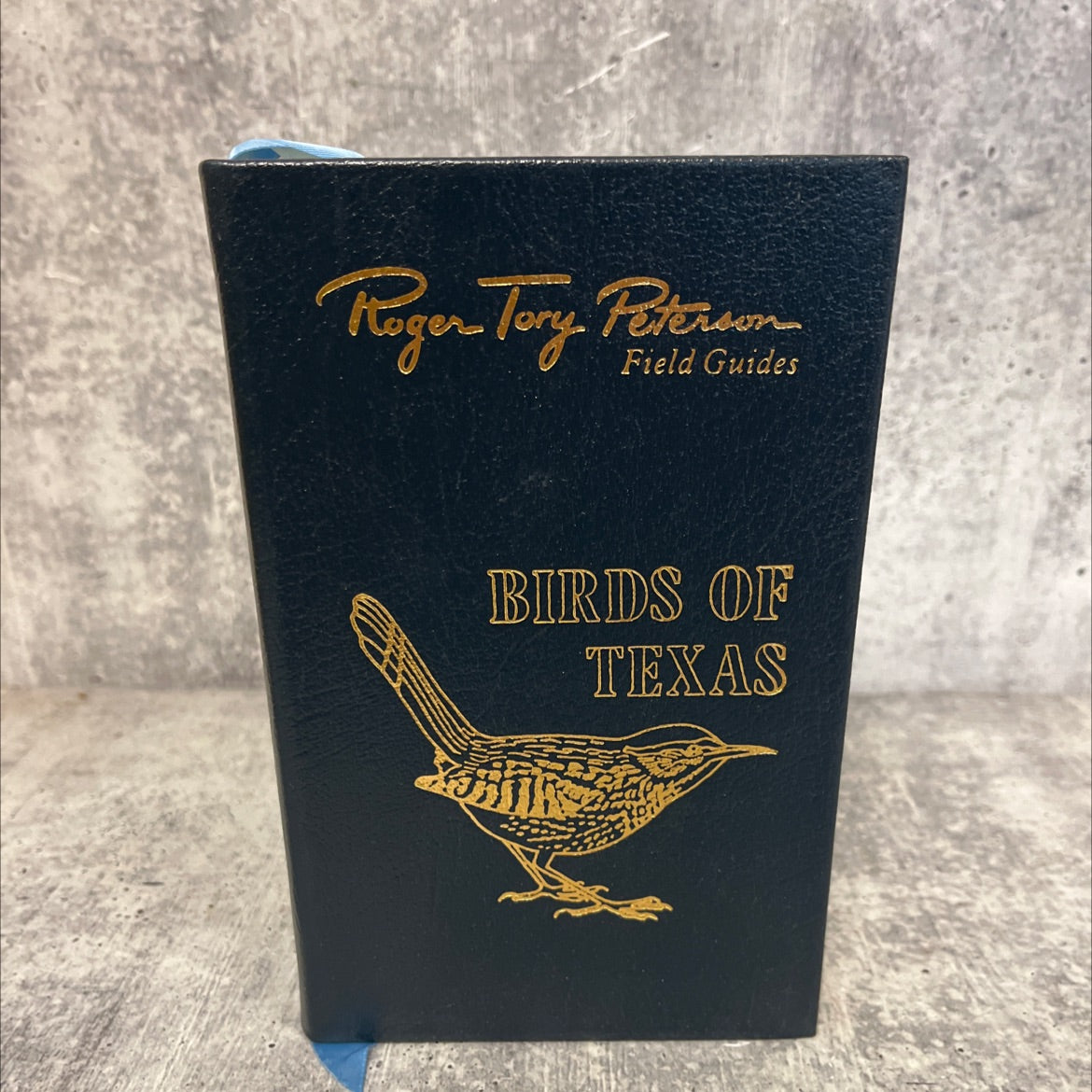 birds of texas and adjacent states book, by roger tory peterson, 2002 Leather image 1
