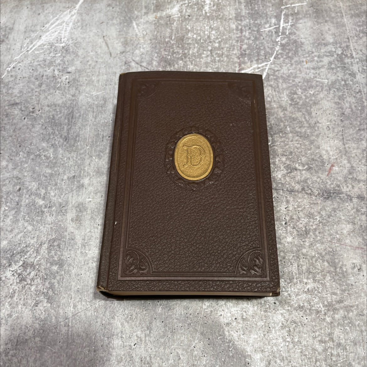 bleak house book, by charles dickens, 1924 Hardcover image 1