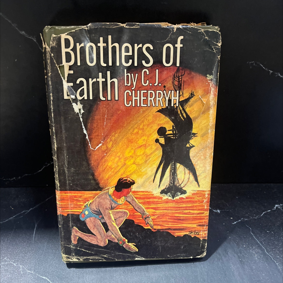 brothers of earth book, by C.J. Cherryh, 1976 Hardcover image 1
