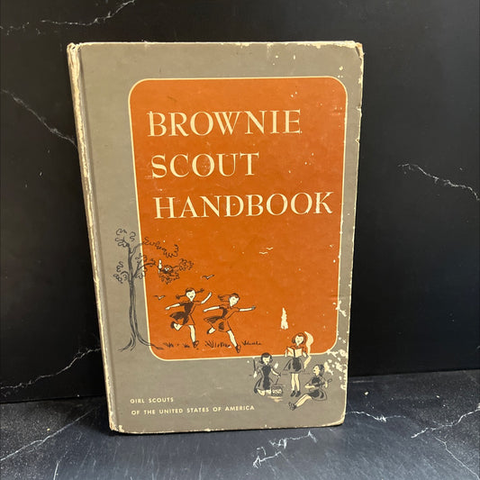 brownie scout handbook book, by girl scouts of the united states of america, 1954 Hardcover image 1