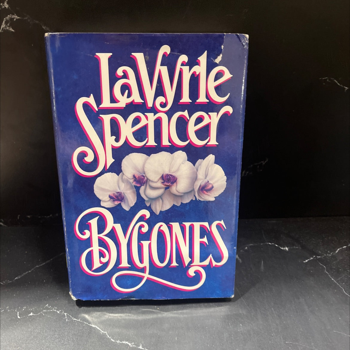 bygones book, by lavyrle spencer, 1992 Hardcover image 1