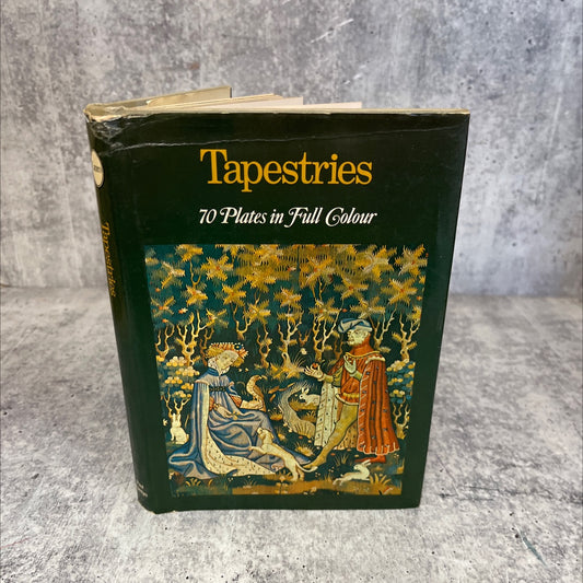 cameo tapestries book, by mercedes viale, 1969 Hardcover, Vintage image 1