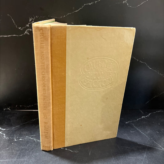 charlie and the chocolate factory book, by roald dahl, 1964 Hardcover, Vintage image 1