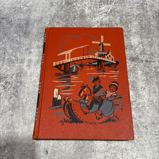 childcraft in fourteen volumes volume five life in many lands book, by unknown, 1949 Hardcover image 1