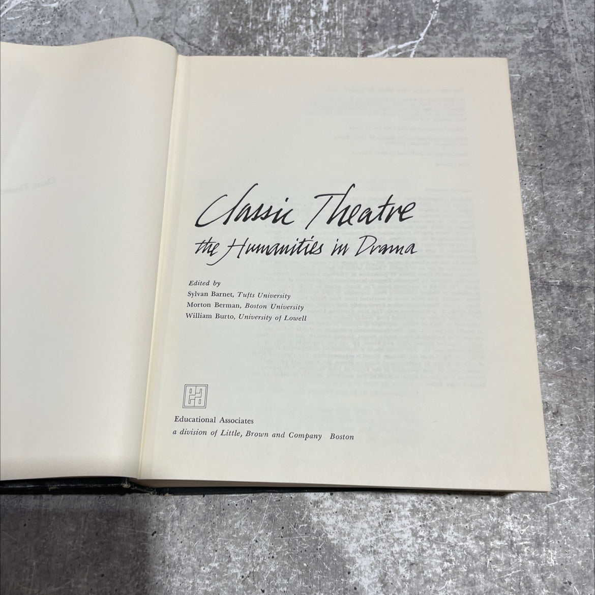 classic theatre the humanities in drama book, by sylvan barnet, morton berman, william burto, 1975 Hardcover image 2