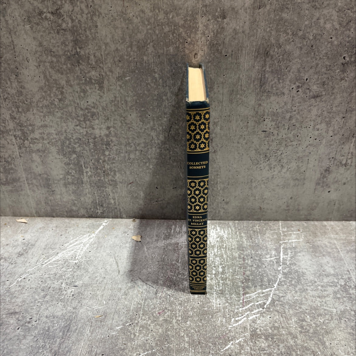 collected sonnets of edna st. vincent millay book, by Edna St. Vincent Millay, 1941 Hardcover image 4