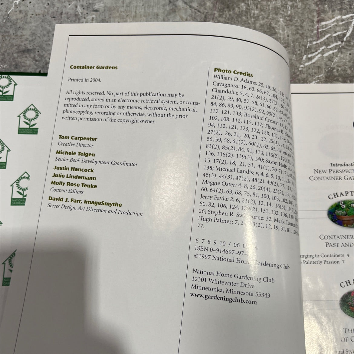 container gardens book, by Barbara Pleasant, Doreen Howard, Betty Mackey, 2004 Hardcover image 3