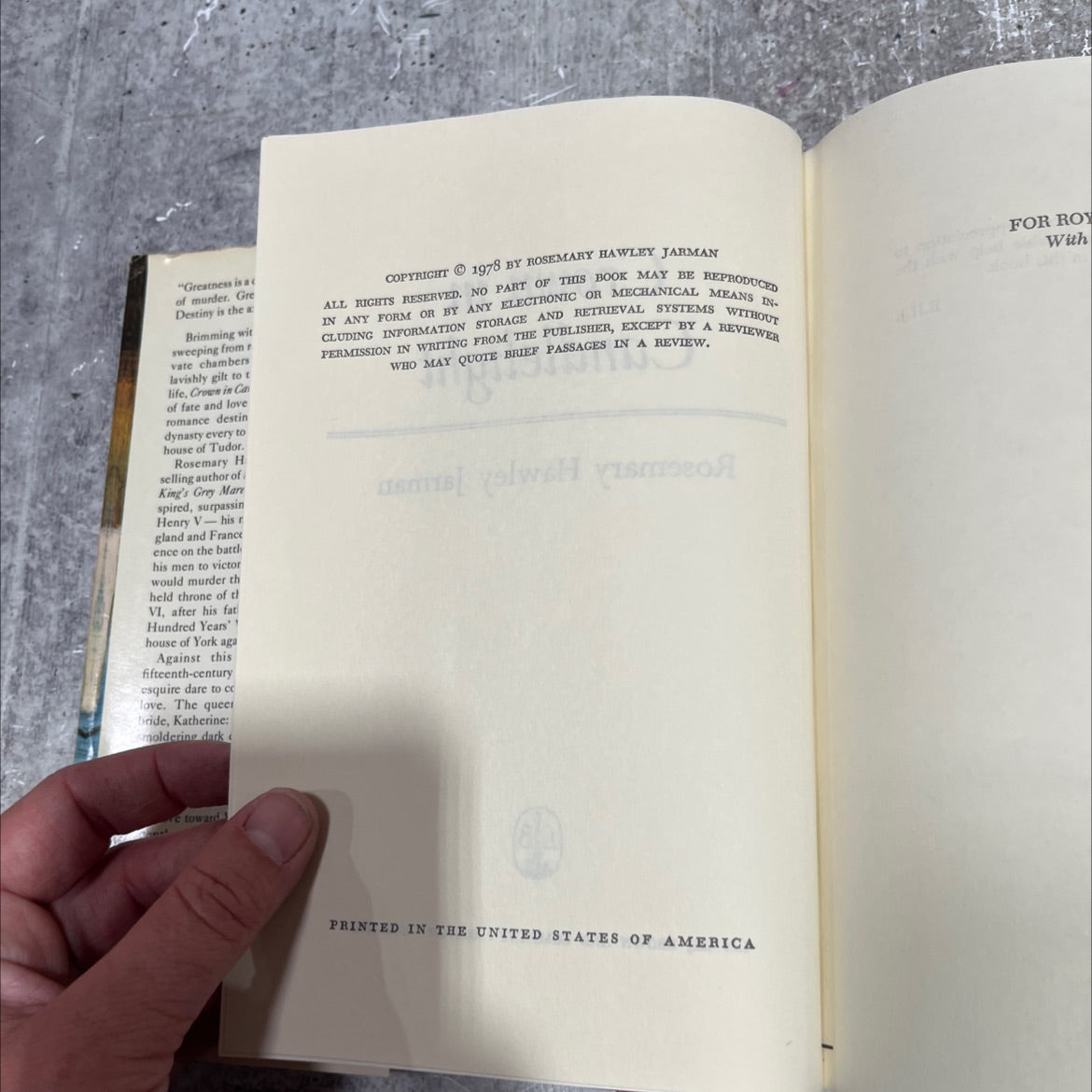 crown in candlelight book, by rosemary hawley jarman, 1978 Hardcover image 3