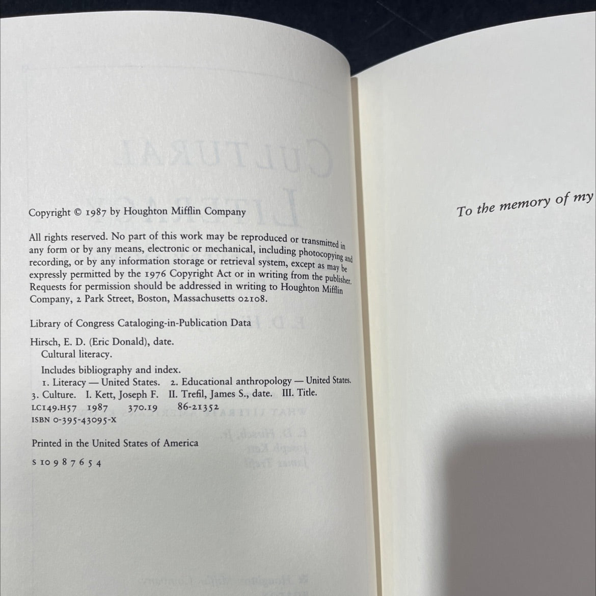 cultural literacy what every american needs to know book, by E. D. Hirsch, Jr., 1987 Hardcover image 3