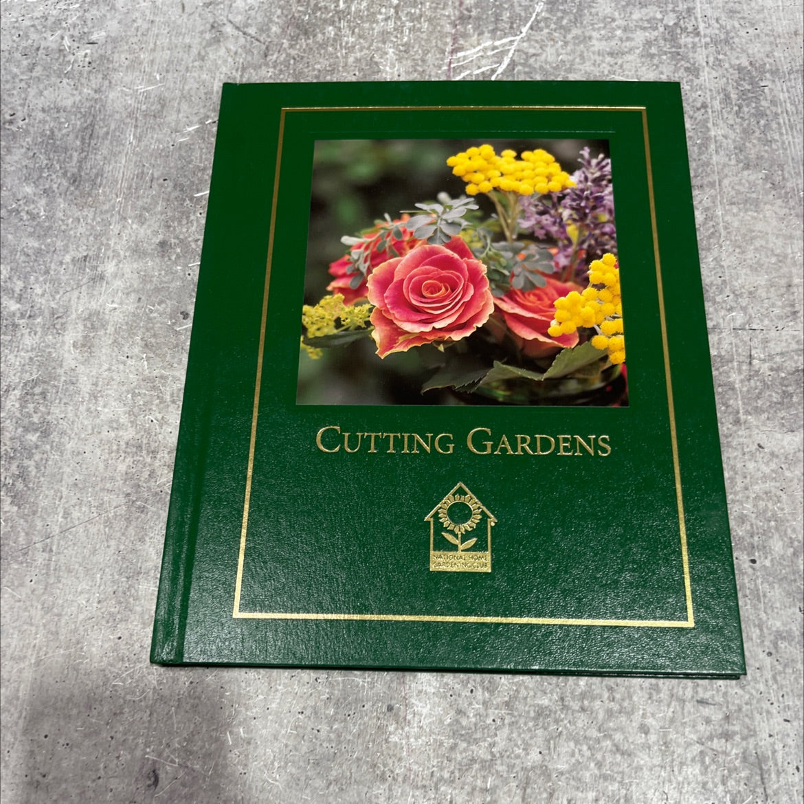 cutting gardens book, by barbara sant, 2004 Hardcover image 1