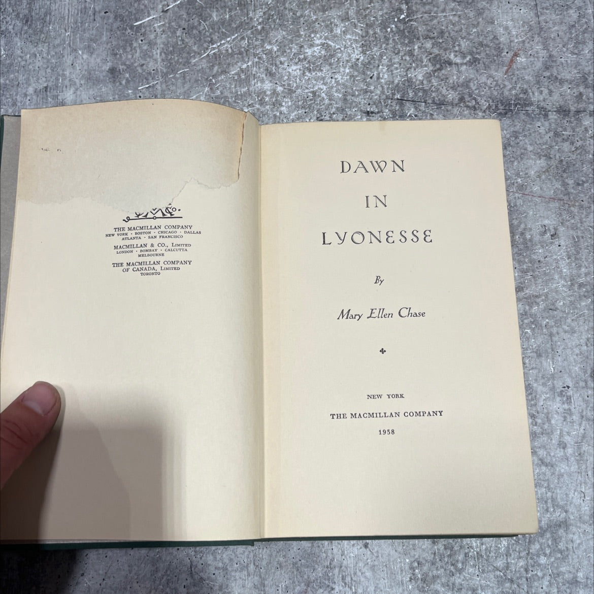 dawn in lyonesse book, by mary ellen chase, 1958 Hardcover image 2