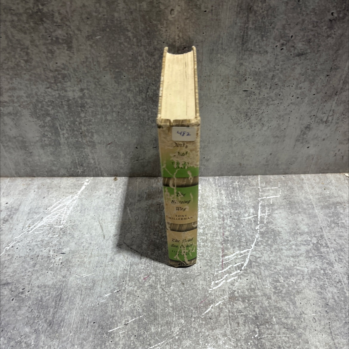 dinky died book, by tobias wells, 1970 Hardcover image 4