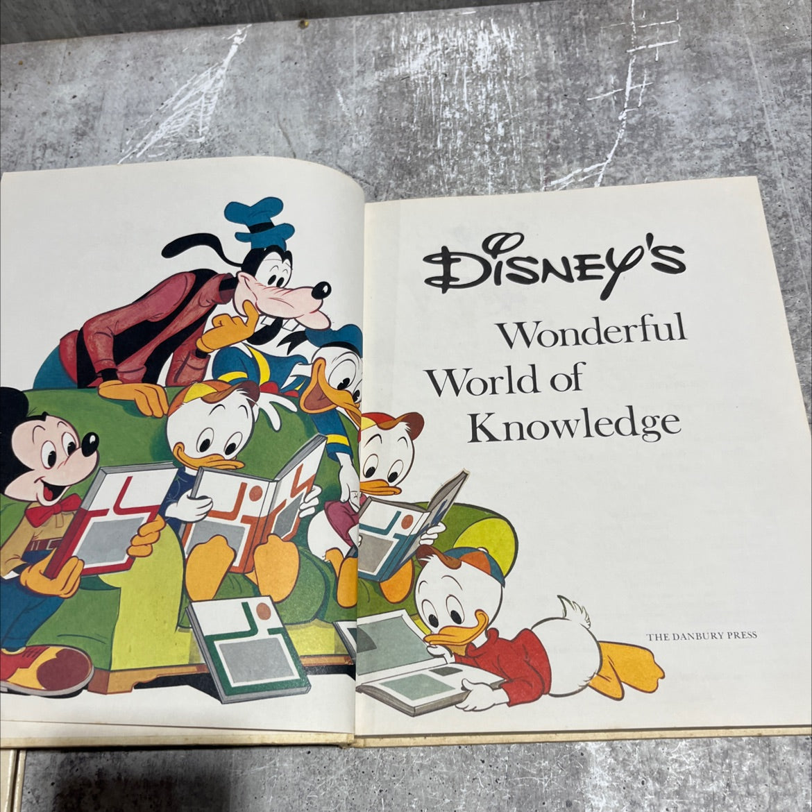disney's wonderful world of knowledge book, by unknown, 1973 Hardcover image 2
