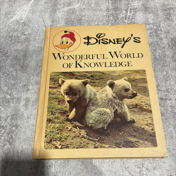 disney's wonderful world of knowledge book, by unknown, 1973
