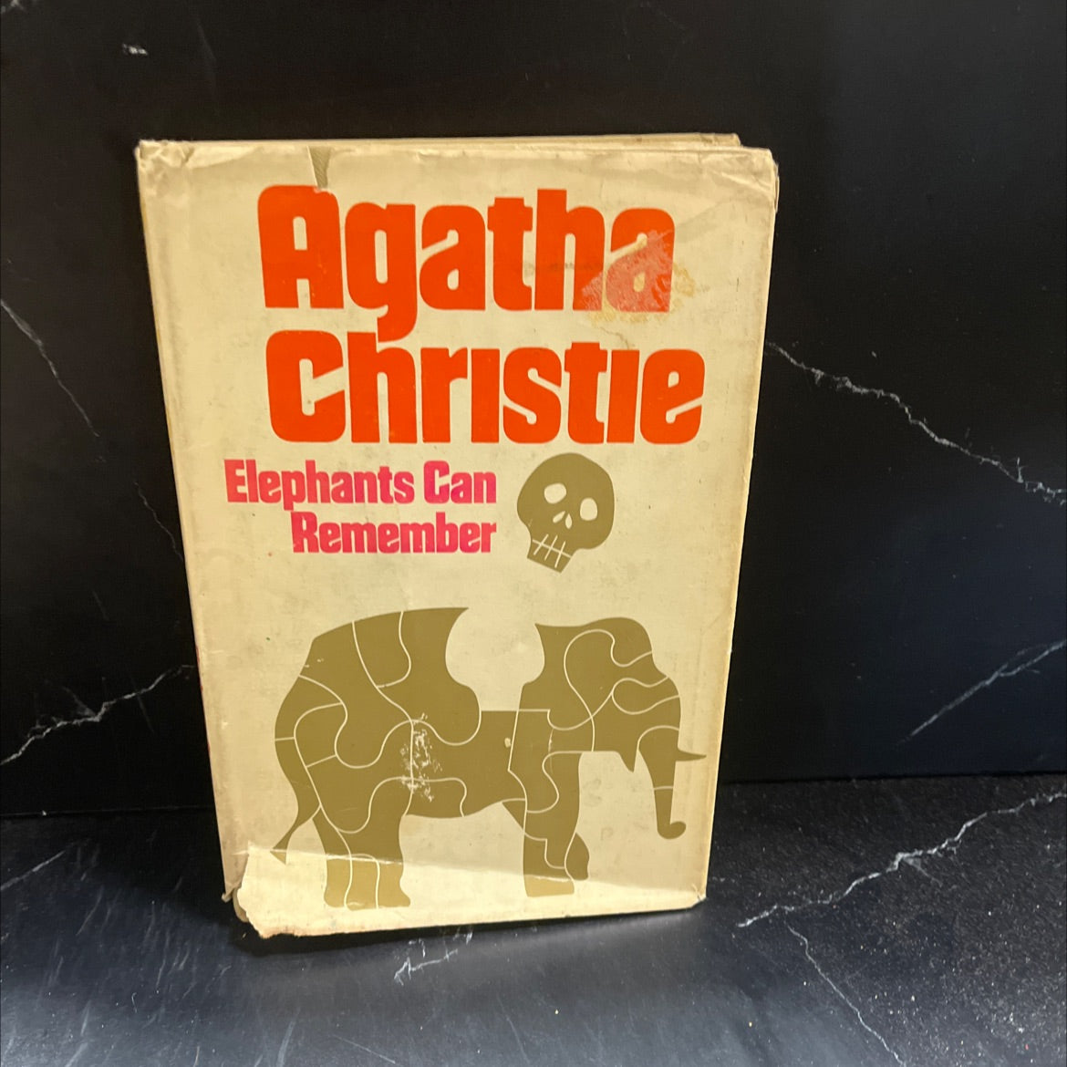 elephants can remember book, by agatha christie, 1972 Hardcover image 1
