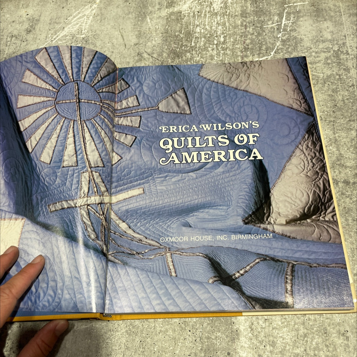 erica wilson's quilts of america book, by erica wilson, 1979 Hardcover image 2