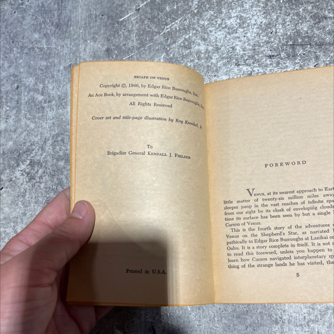 escape on venus book, by edgar rice burroughs, 1946 Paperback image 3