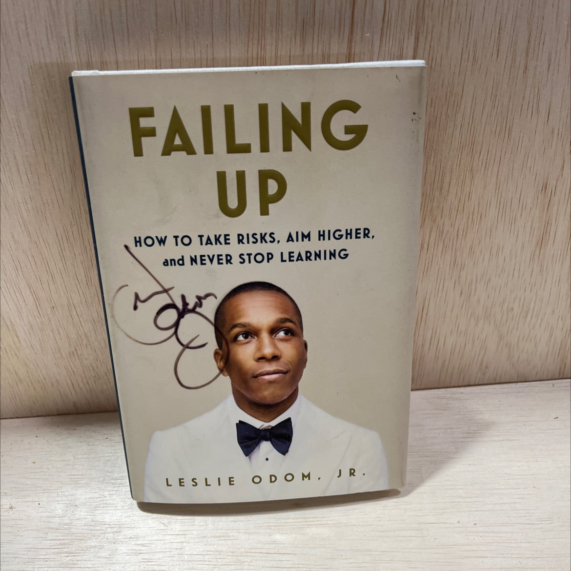 SIGNED failing up how to take risks, aim higher, and never stop learning book, by leslie odom, jr., 2018 Hardcover, image 1