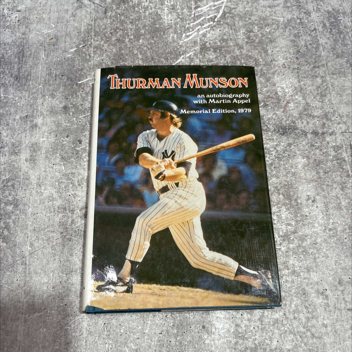 fame gallery thurman munson an autobiography book, by Thurman Munson and Martin Appel, 1979 Hardcover image 1