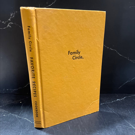 family circle favorite recipes book, by editors of family circle, 1977 Hardcover image 1