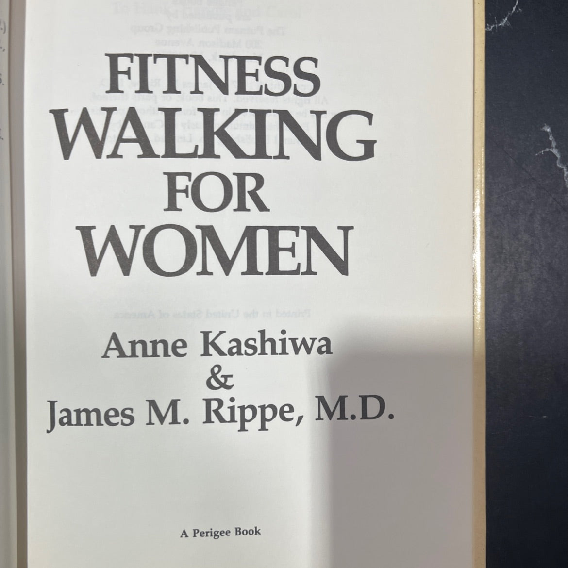 fitness walking for women book, by Anne Kashiwa & James M. Rippe, M.D., 1987 Hardcover image 2