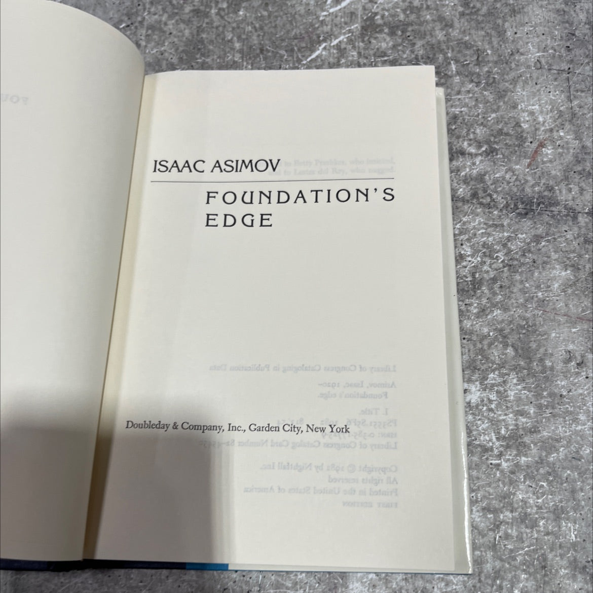 foundation's edge book, by isaac asimov, 1982 Hardcover image 2