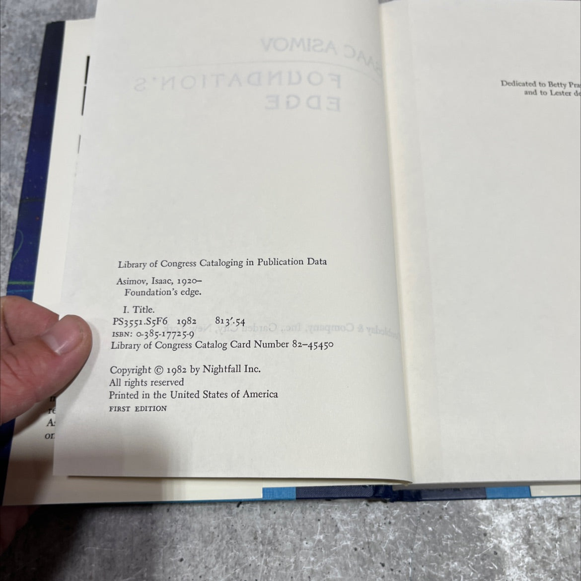 foundation's edge book, by isaac asimov, 1982 Hardcover image 3