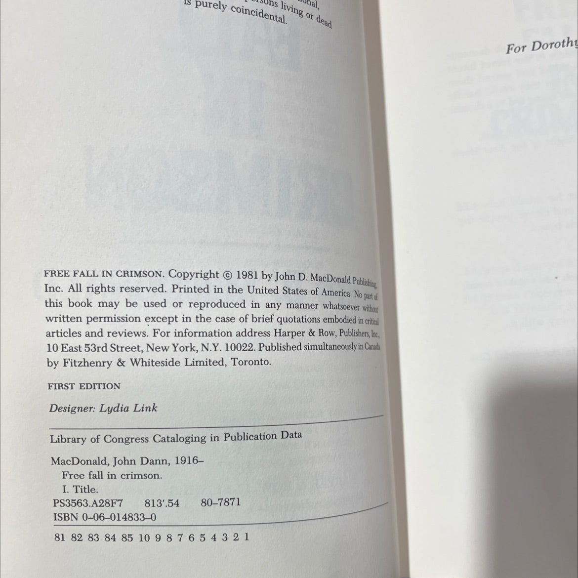 free fall in crimson book, by John D. MacDonald, 1981 Hardcover image 3