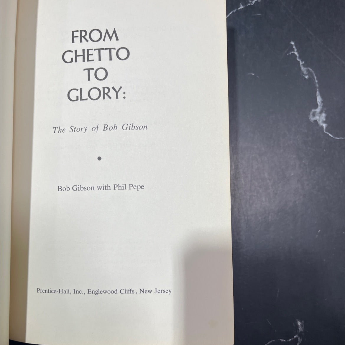 from ghetto to glory: the story of bob gibson book, by bob gibson with phil pepe, 1968 Hardcover image 2