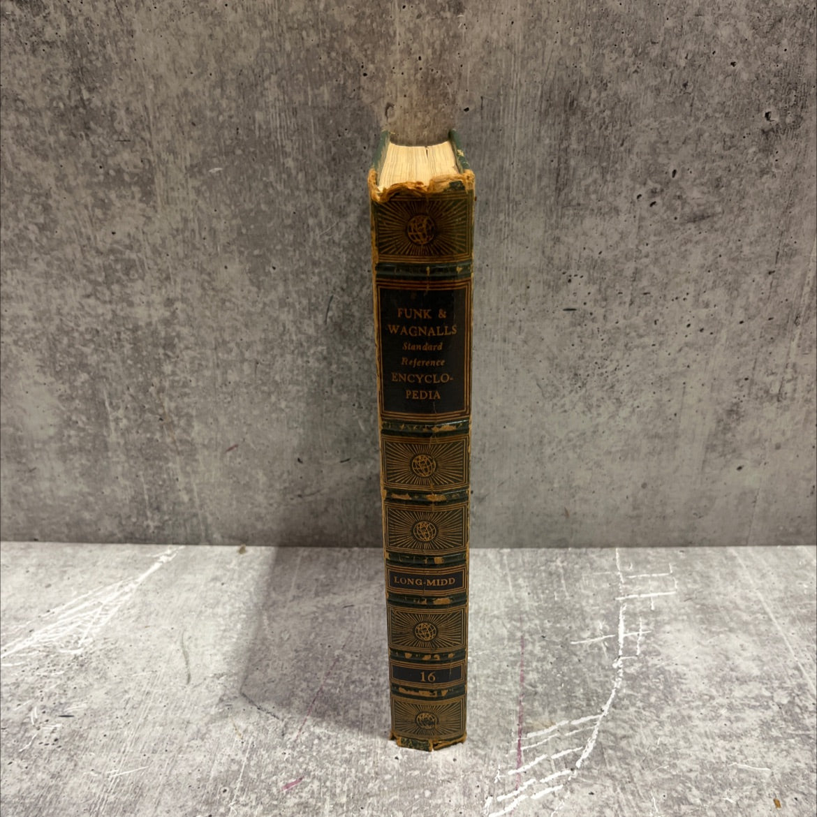 funk & wagnalls standard reference encyclopedia volume 16