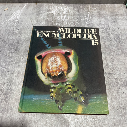 funk & wagnalls wildlife encyclopedia book, by Dr. Maurice Burton and Robert Burton, 1970 Hardcover image 1