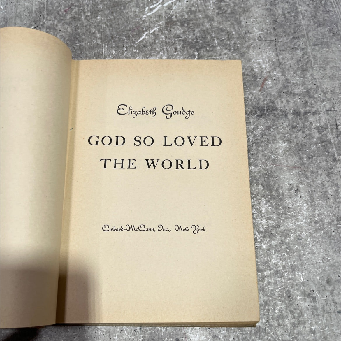 god so loved the world book, by elizabeth goudge, 1951 Hardcover image 2