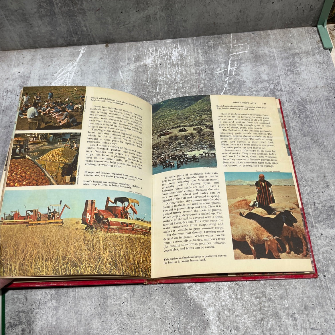 golden book picture atlas of the world in six volumes book, by dorothy w. furman, 1960 Hardcover image 3