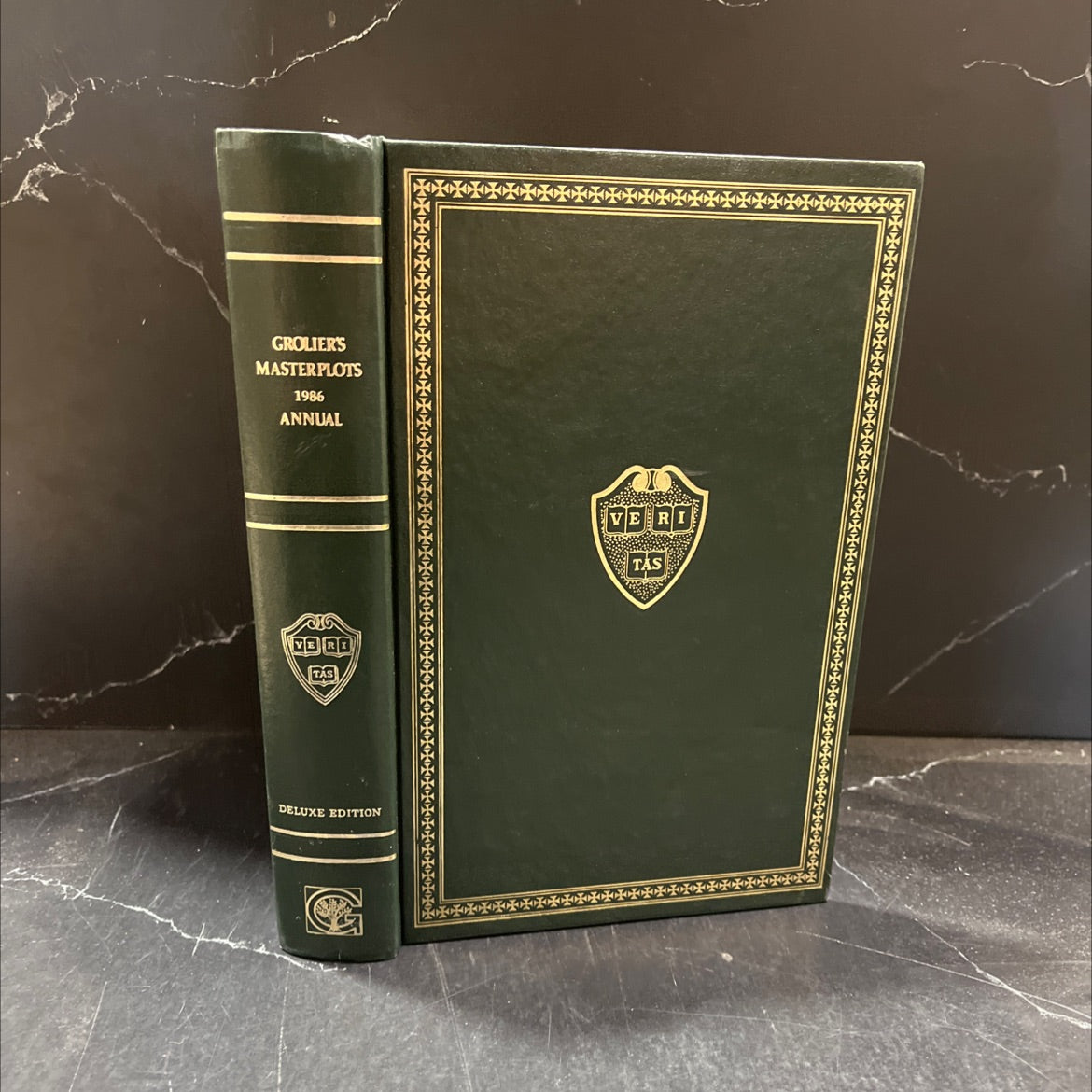 grolier's masterplots 1986 annual book, by unknown, 1986 Hardcover image 1