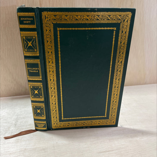 gulliver's travels book, by jonathan swift, 1945 Hardcover image 1