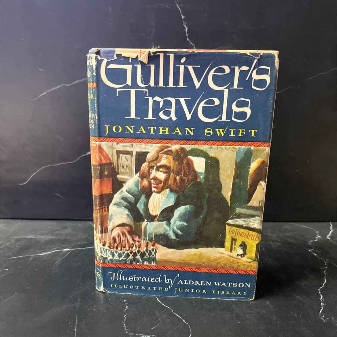 gulliver's travels book, by Jonathan Swift, 1947 Hardcover image 1