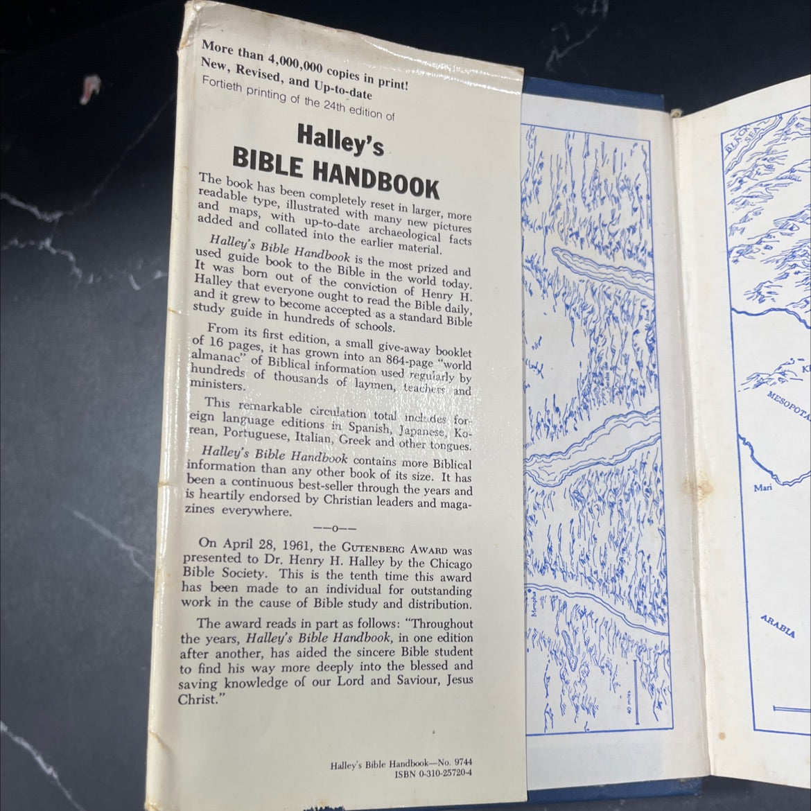 halley's bible handbook an abbreviated bible commentary book, by henry h. halley, 1965 Hardcover image 4