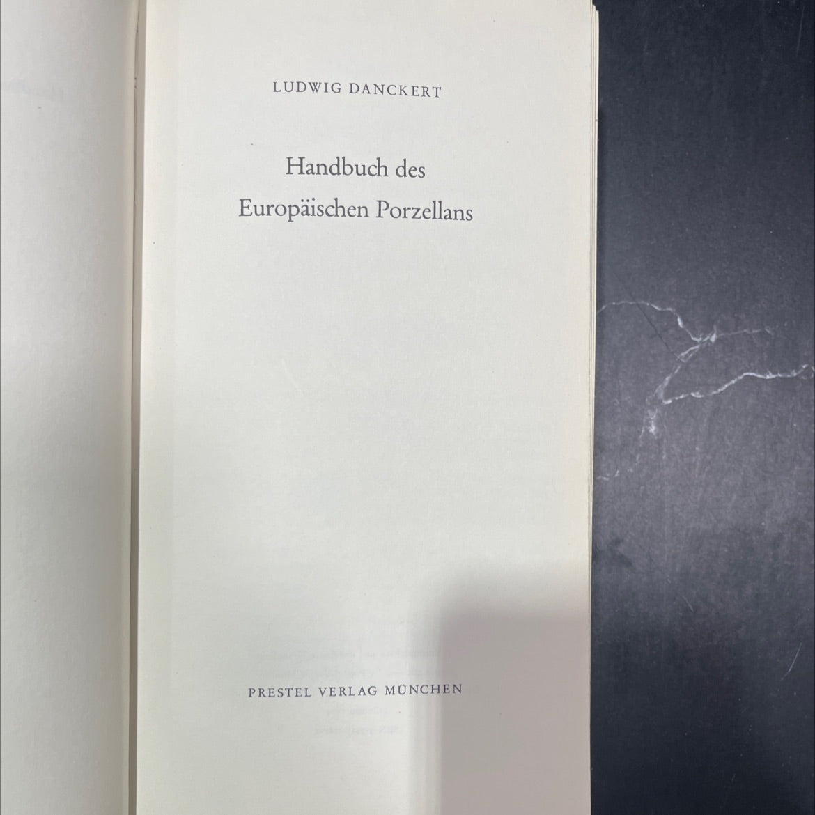 handbuch des europäischen porzellans book, by ludwig danckert, 1974 Hardcover image 2