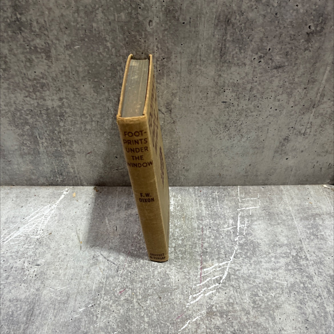 hardy boys mystery stories footprints under the window book, by franklin w. dixon, 1933 Hardcover image 4