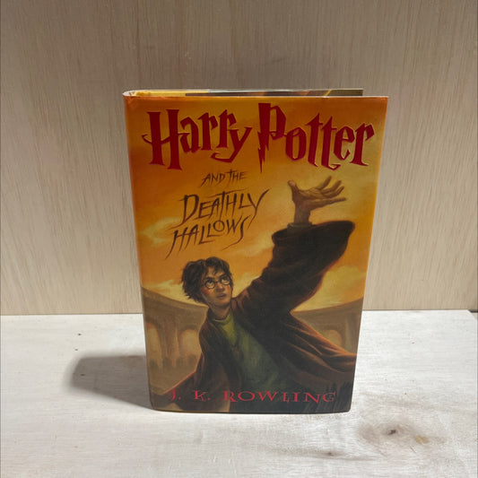 harry potter and the deathly hallows book, by j. k. rowling, 2007 Hardcover image 1