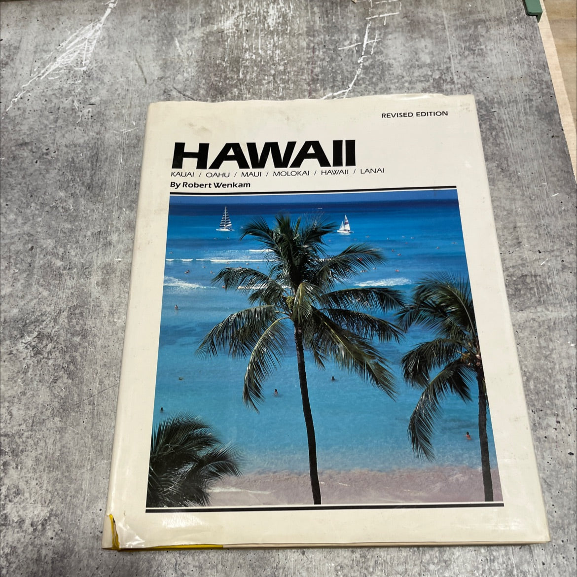 hawaii kauai / oahu / maui / molokai / hawaii / lanai book, by robert wenkam, 1986 Hardcover image 1