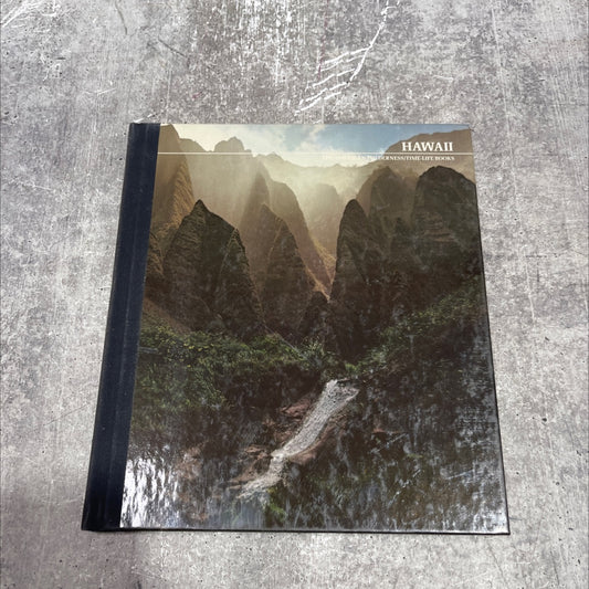 hawaii the american wilderness book, by robert wallace, 1977 Hardcover image 1