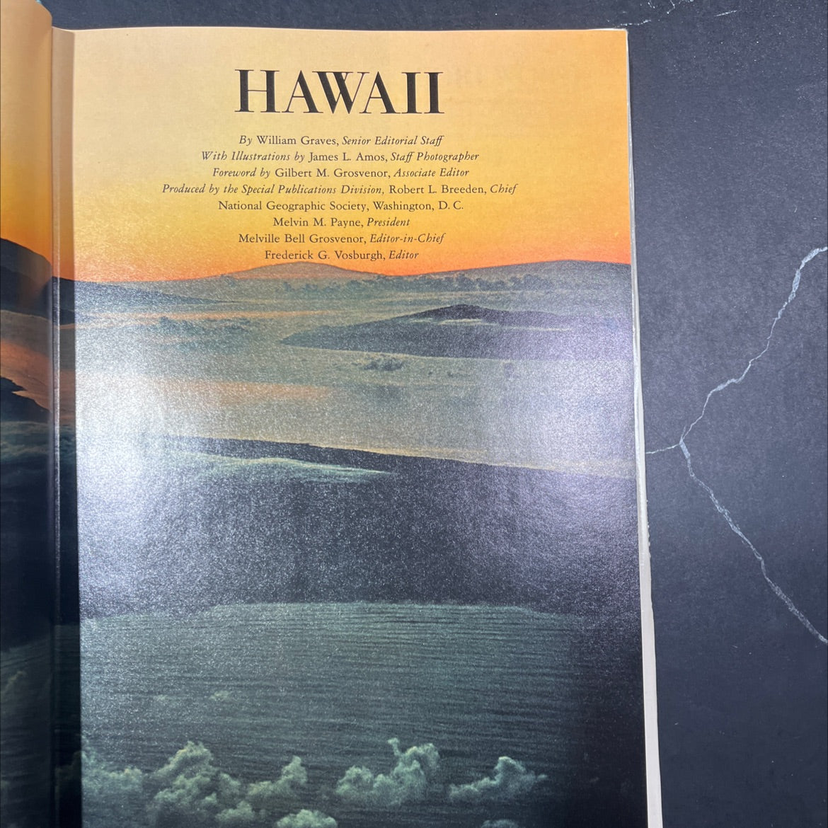 hawaii book, by william graves, 1970 Hardcover image 2