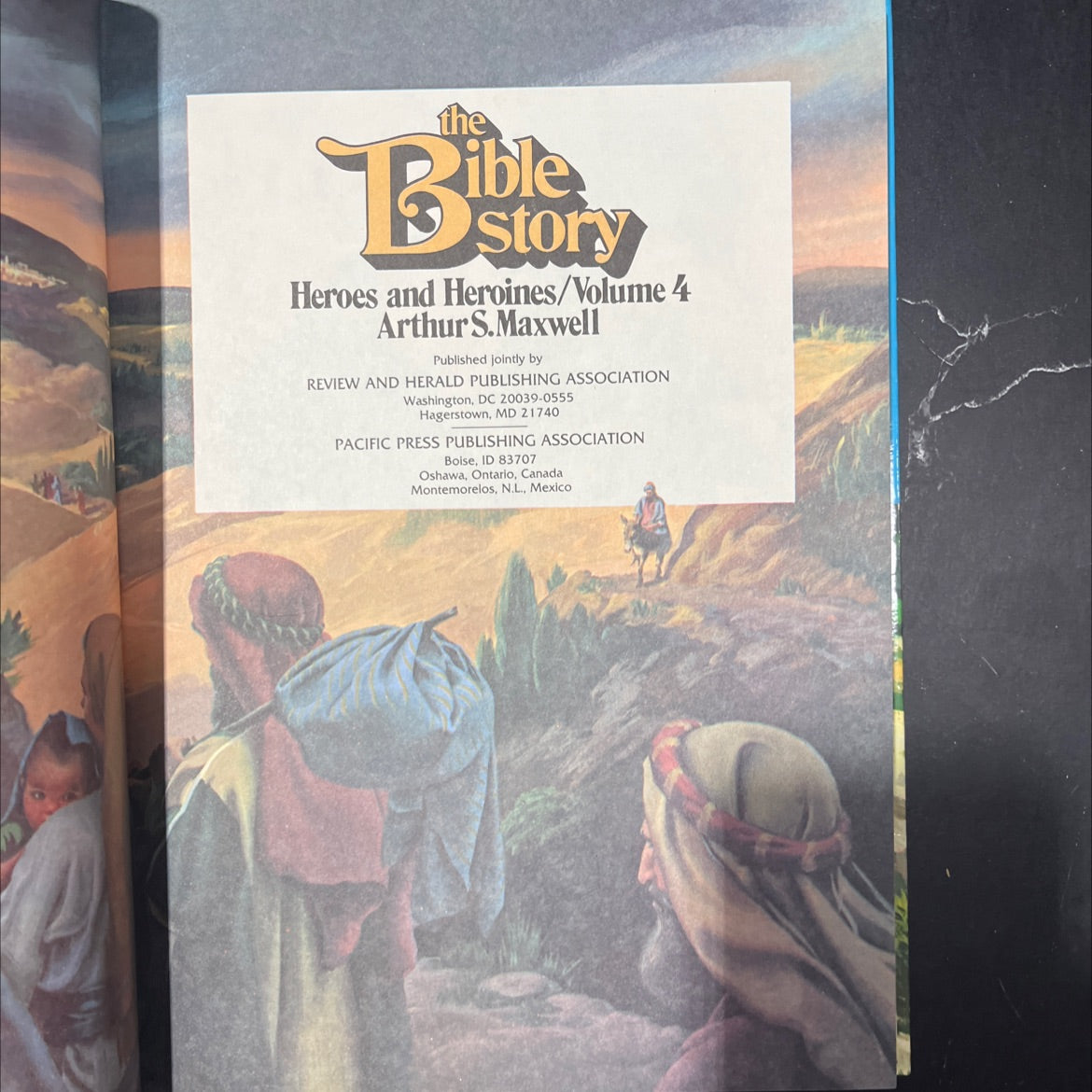 heroes and heroines/volume 4 book, by arthur s.maxwell, 1975 Hardcover image 2