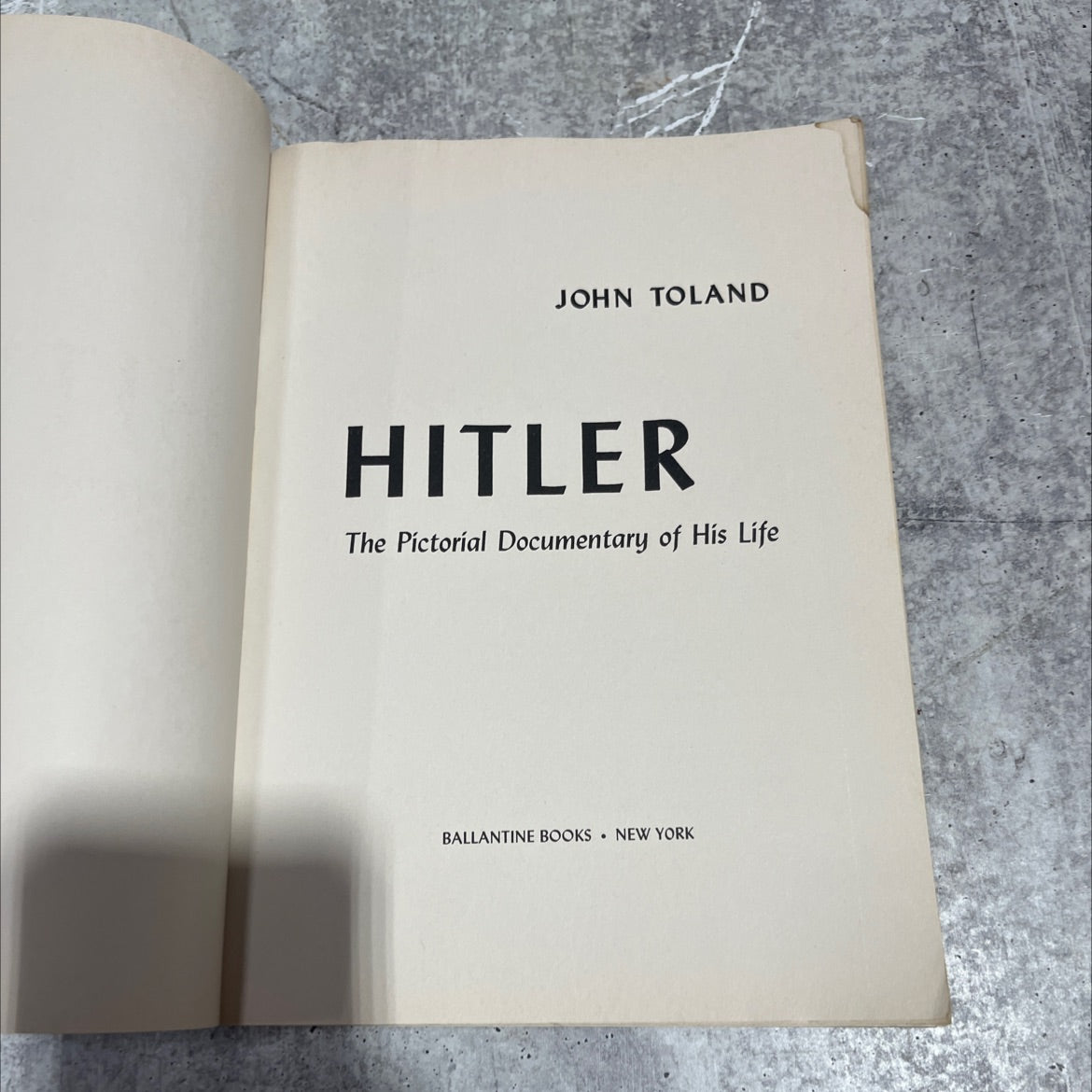 hitler the pictorial documentary of his life book, by john toland, 1978 Paperback image 2