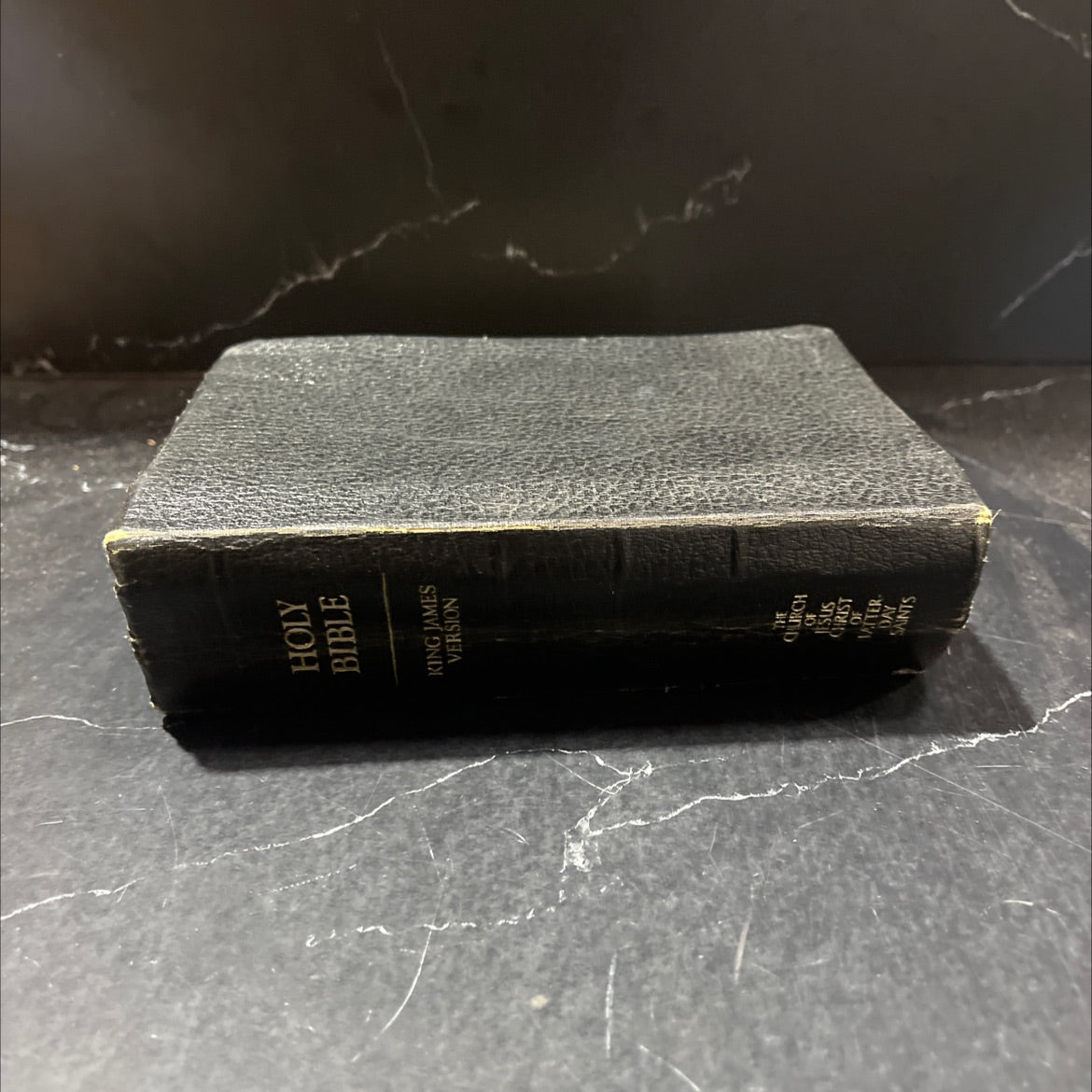 holy bible, authorized king james version book, by unknown, 1979 Leather image 1