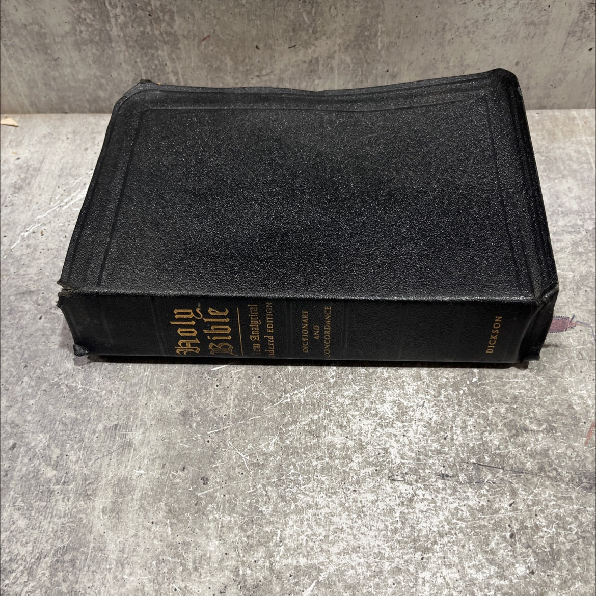holy bible, king james version book, by john a. dickson, 1973 Leather image 4