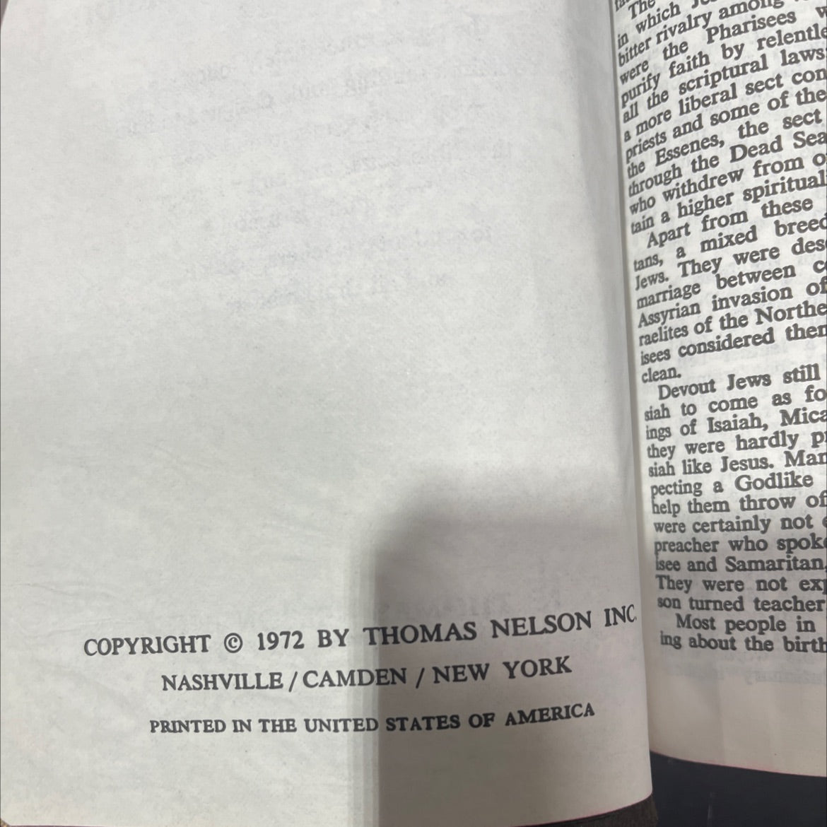 holy bible: man all time a reader's guide to the holy bible book, by unknown, 1972 Leather image 3