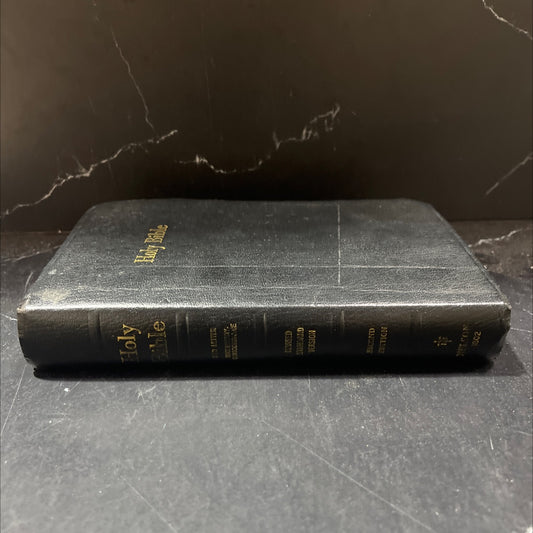 holy bible: man all time a reader's guide to the holy bible book, by unknown, 1972 Leather image 1